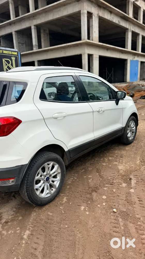 Ford Ecosport Diesel 2017 4 Tayr New