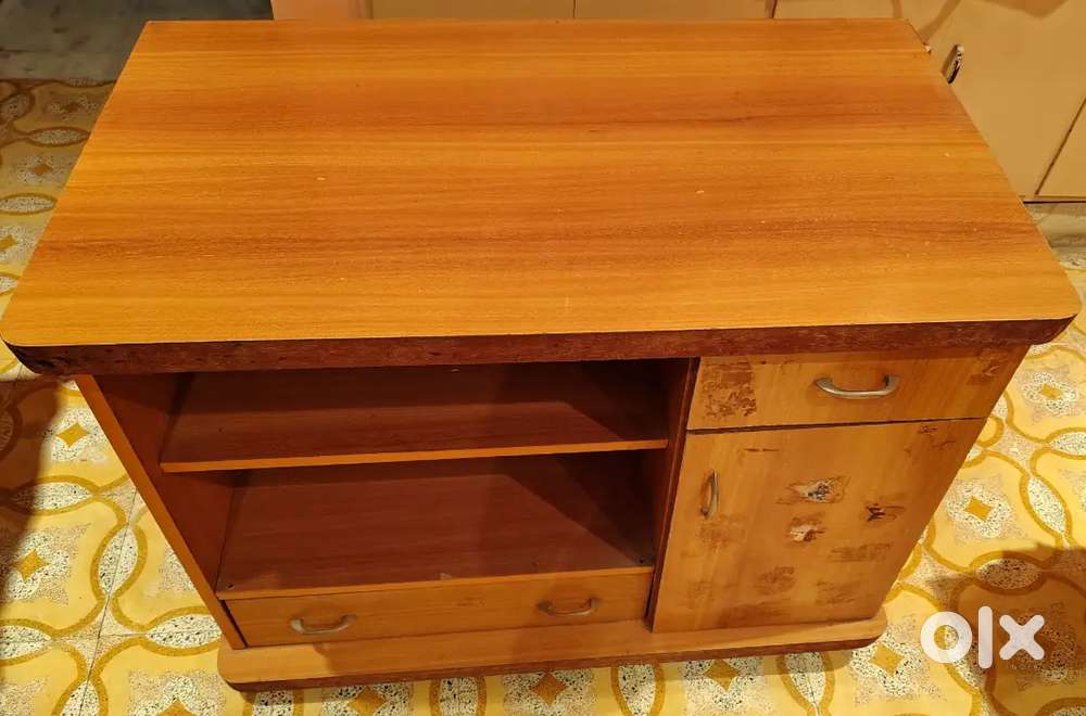 Computer Table With Three Doors