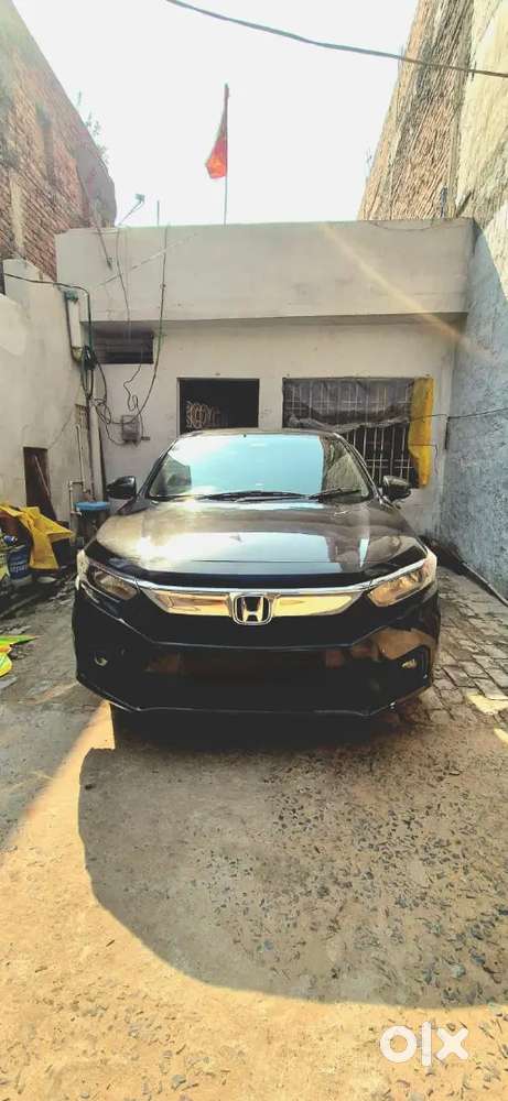 Honda Amaze 2019 Top Varient Petrol 65000 Km Driven