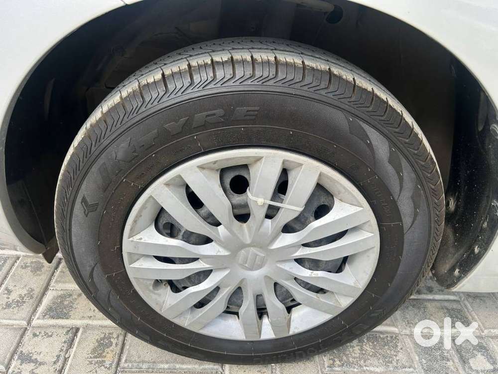 Maruti Suzuki Dzire 1.2 Vxi Amt, 2017, Petrol