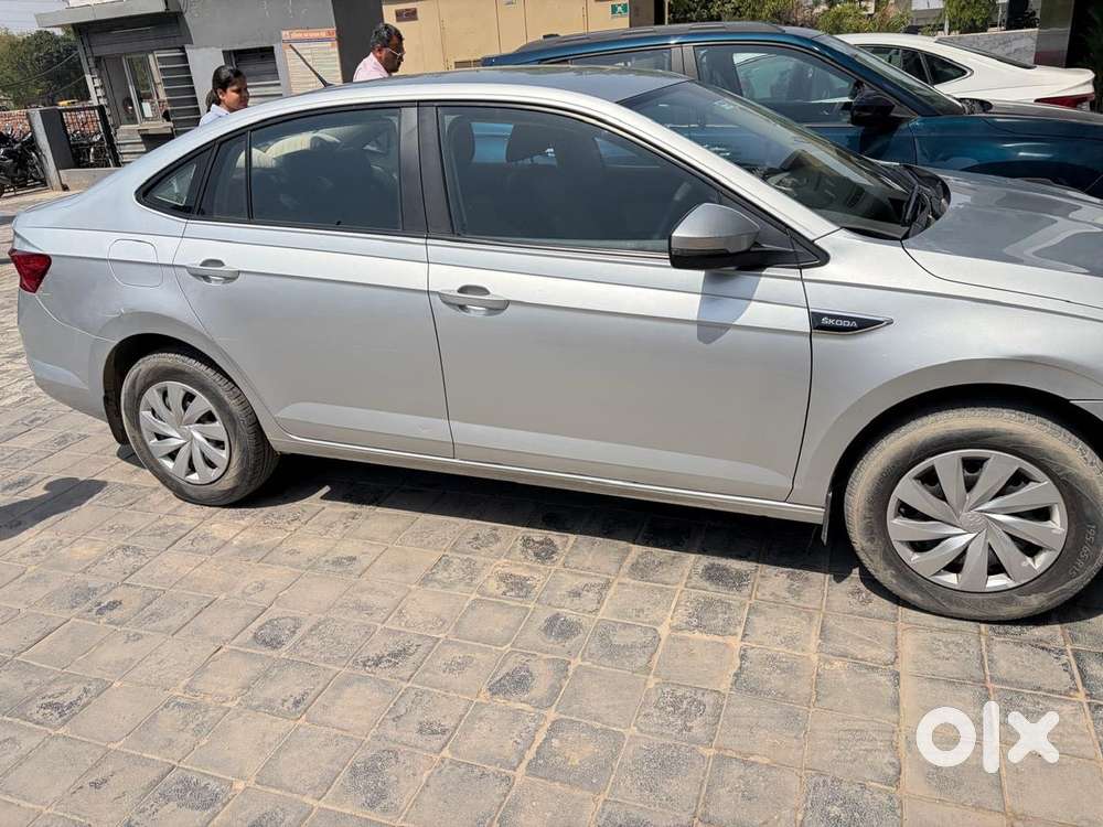 Skoda Slavia Active 1.0l Tsi Mt, 2022, Petrol