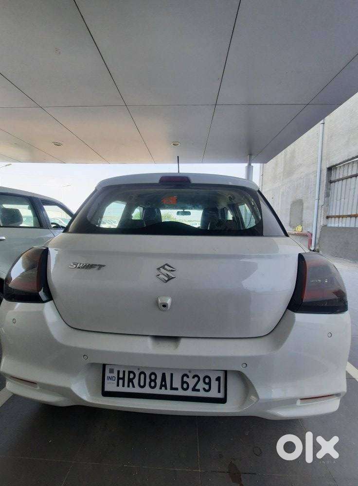 Maruti Suzuki Swift Vxi + Manual, 2026, Petrol