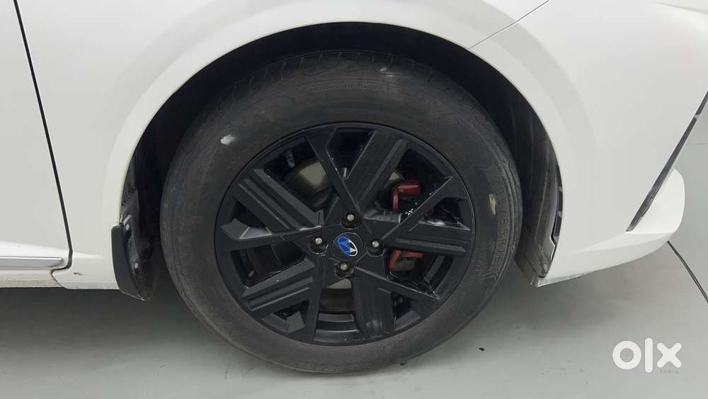 Hyundai Verna 1.5 Sx (o) Turbo Petrol Dct, 2023, Petrol