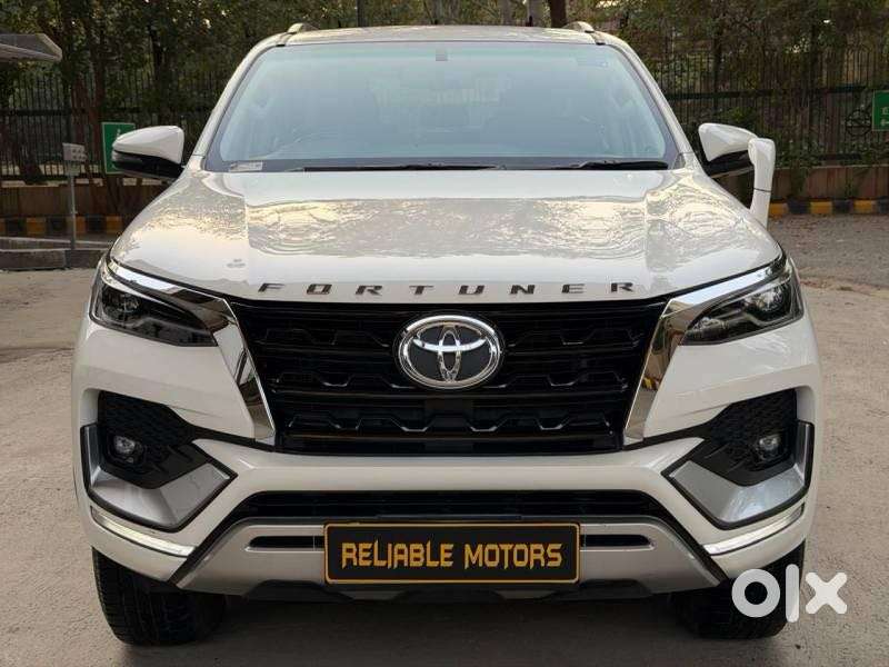 Toyota Fortuner 4x2 At 2.7 Petrol, 2022, Petrol