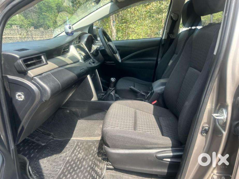 Toyota Innova Crysta 2.4 G Mt 7 Str, 2017, Diesel