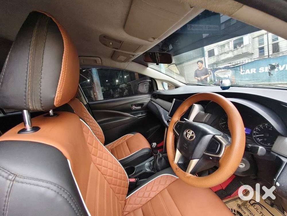 Toyota Innova Crysta 2.4 G Plus Mt 7 Str, 2017, Diesel