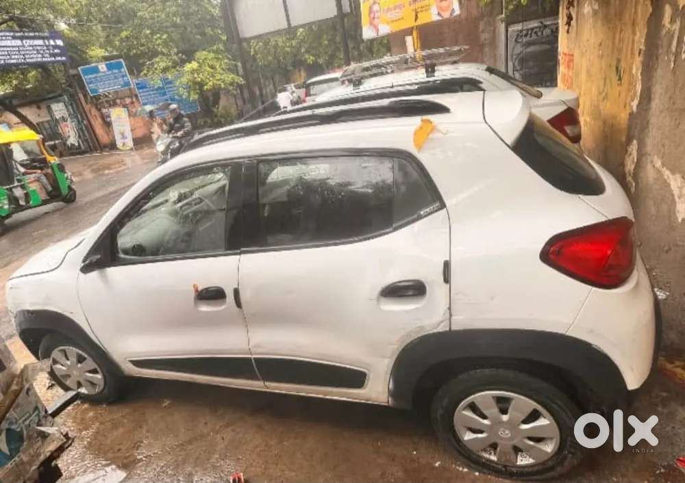 2nd Owner Renault Kwid 2017 Manual Petrol