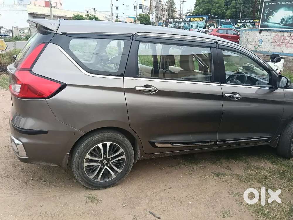 Maruti Suzuki Ertiga Zxi 24 Cng