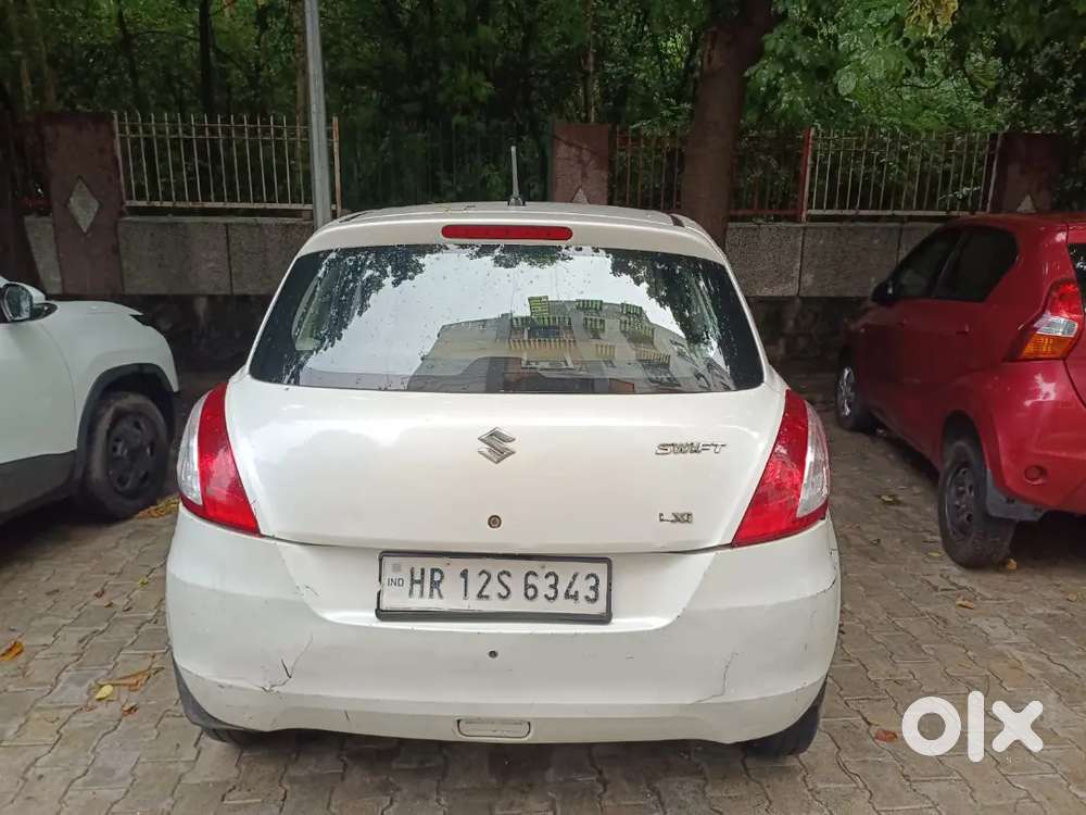Maruti Suzuki Swift 2011 Lxi Petrol