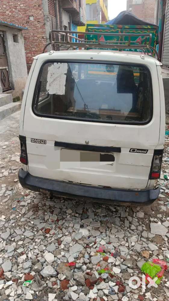 Maruti Suzuki Omni 2010