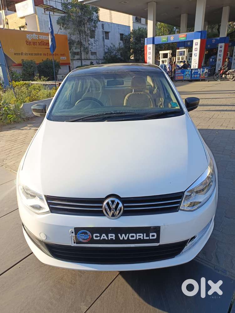 Volkswagen Vento Celeste 1.6 Highline, 2011, Petrol