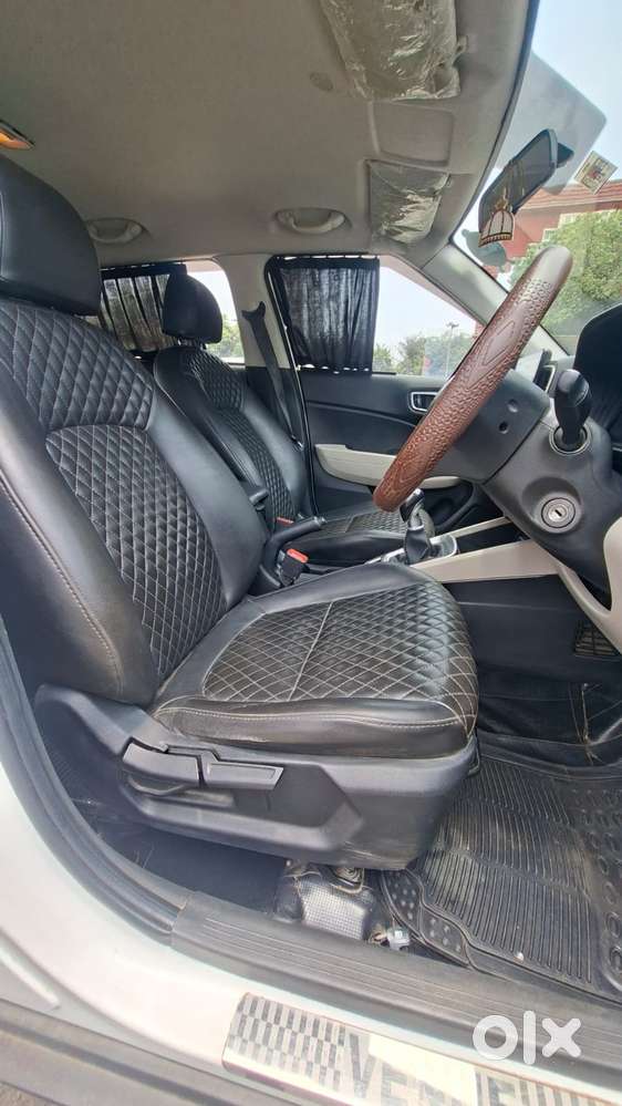 Hyundai Venue S 1.2 Petrol, 2022, Petrol