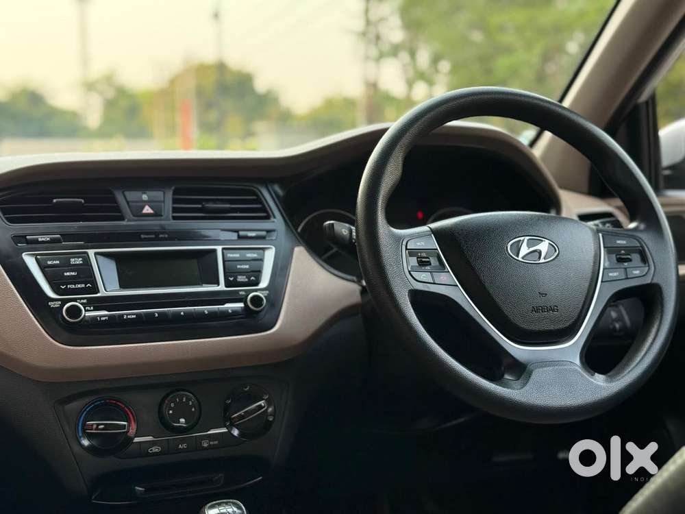 Hyundai I20 Sportz 1.2 Bs-iv, 2017, Petrol