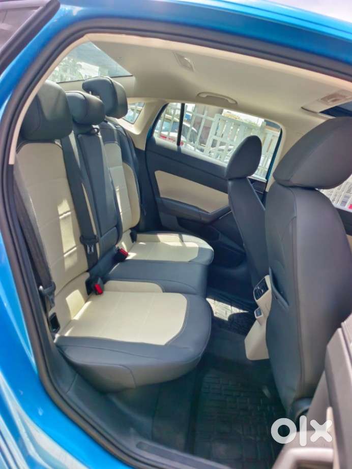 Skoda Slavia 1.0 Tsi Style, 2023, Petrol