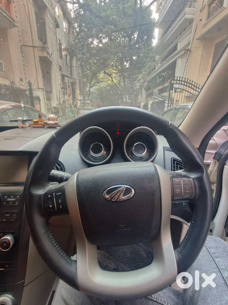 Xuv500 W9 (2018) Diesel Manual 1st Owner  Delhi  Excellent Condition