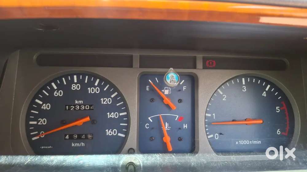 Toyota Qualis 2004 Diesel Well Maintained, Good Condition
