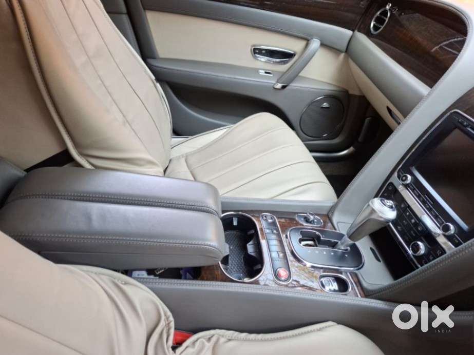 Bentley Continental Flying Spur Sedan, 2016, Petrol