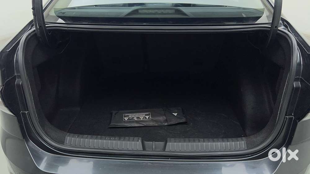 Volkswagen Virtus Highline Plus 1.0 Tsi At, 2024, Petrol