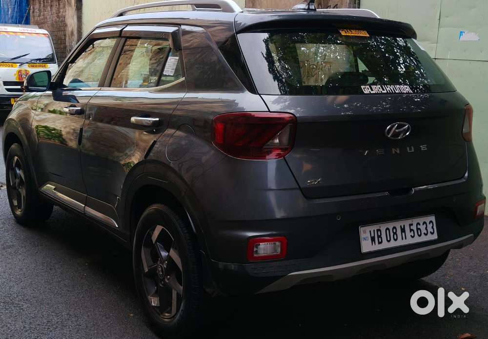 Hyundai Venue Sx (o) Mt 1.5 Diesel, 2022, Diesel
