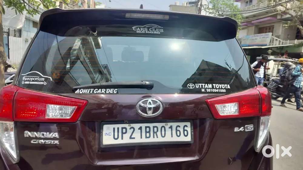 Toyota Innova Crysta 2017 Second-owner Diesel Mt