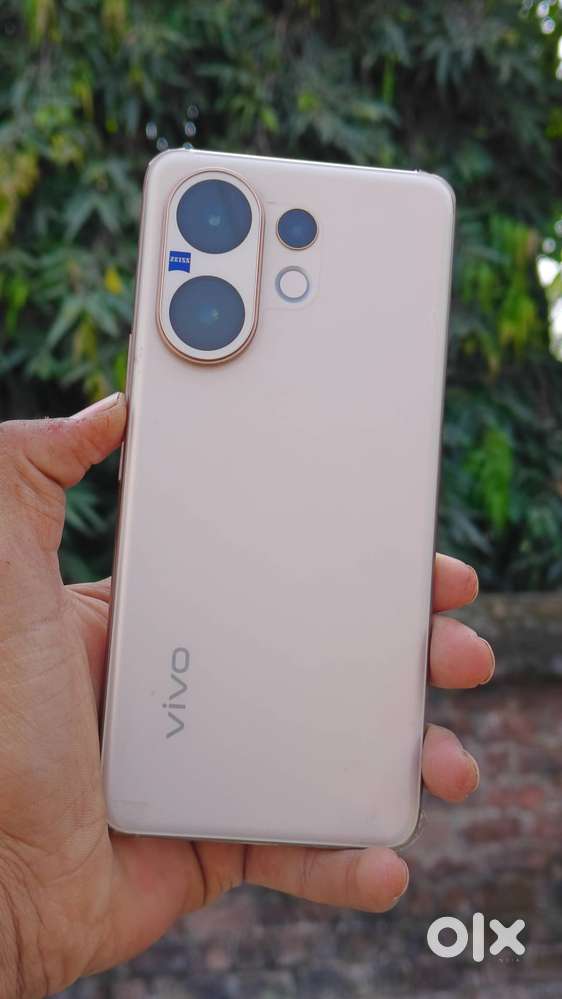 Vivo V60 5G 12GB RAM &ndash; Excellent Condition