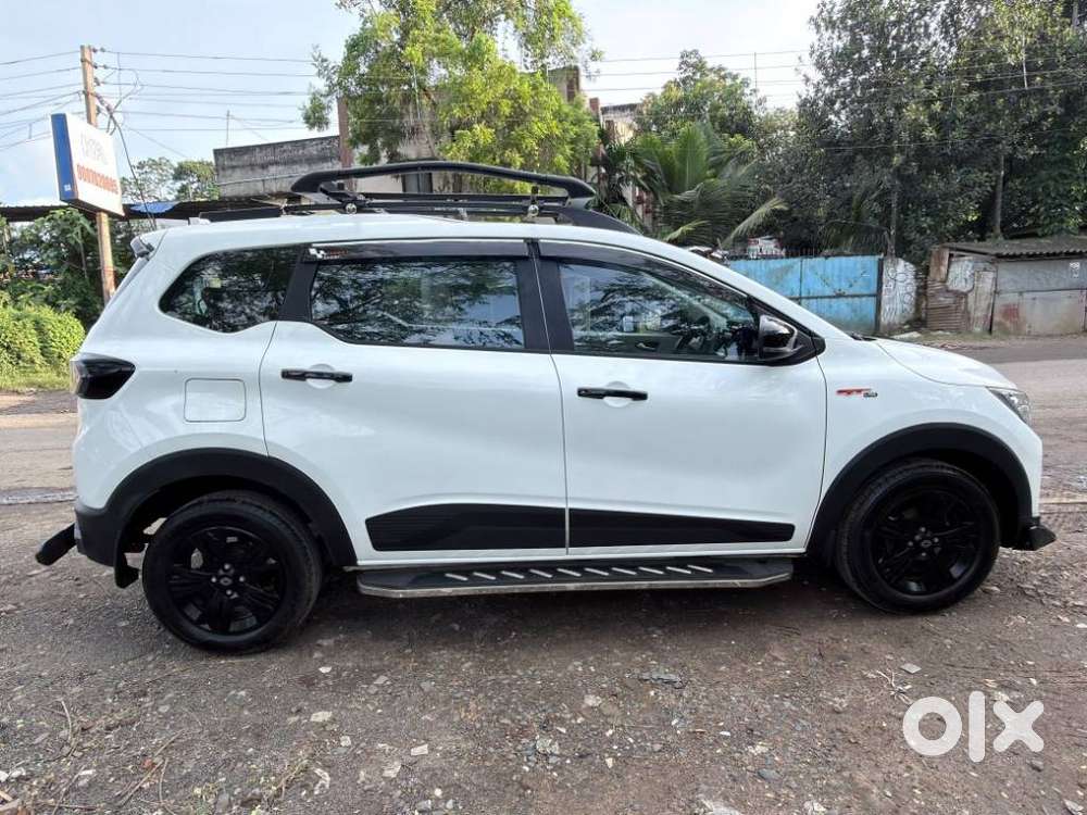 Renault Triber Techno Mt, 2025, Petrol