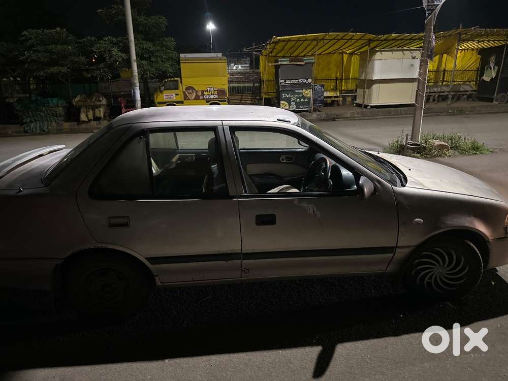 Maruti Suzuki Esteem 2005