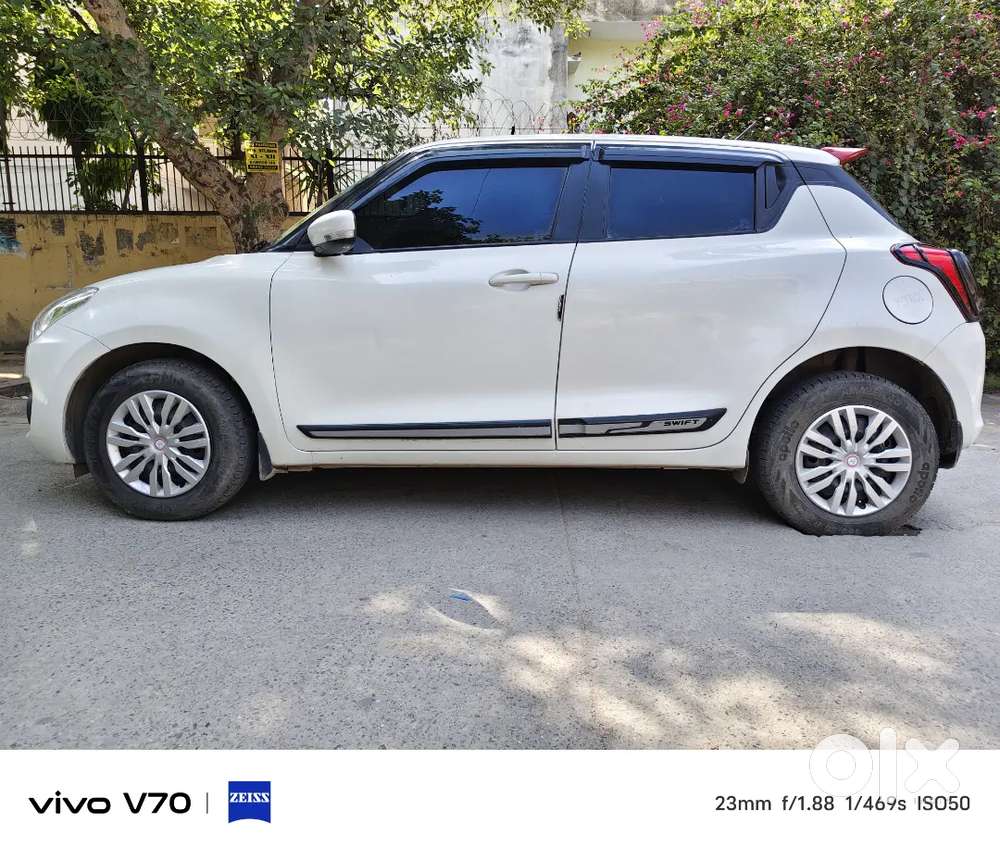 Maruti Suzuki Swift 2019 Cng 1 Owner Full Insurance White Colour