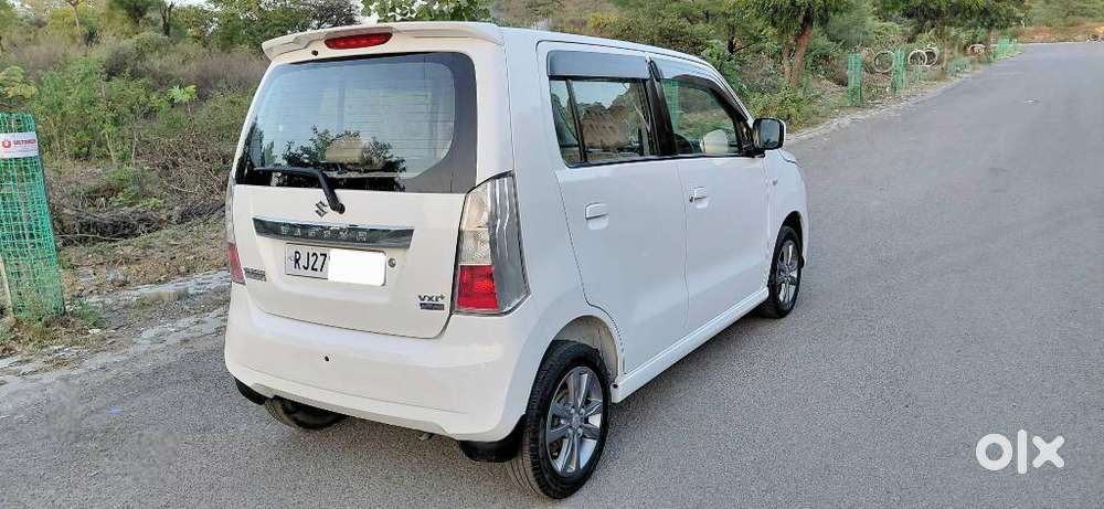 Maruti Suzuki Wagon R 1.0 Vxi Plus (o) Amt, 2018, Petrol