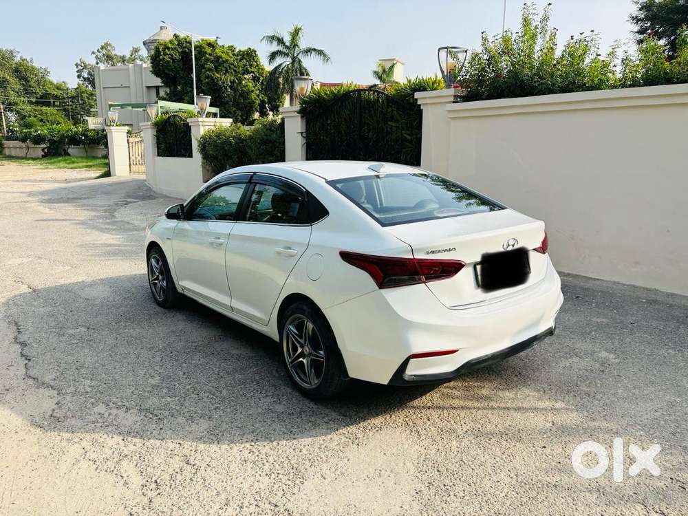 Hyundai Verna Crdi 1.6 At Ex, 2018, Diesel