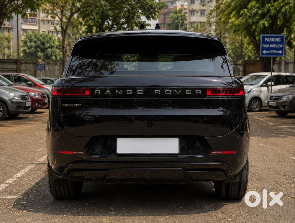 Land Rover Range Rover Sport 2024 15000 Km Driven