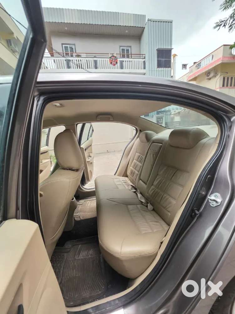 Honda City 1.5s I-vtec Mt Bsiv 2011 Petrol 92,905 Kms Driven,manual