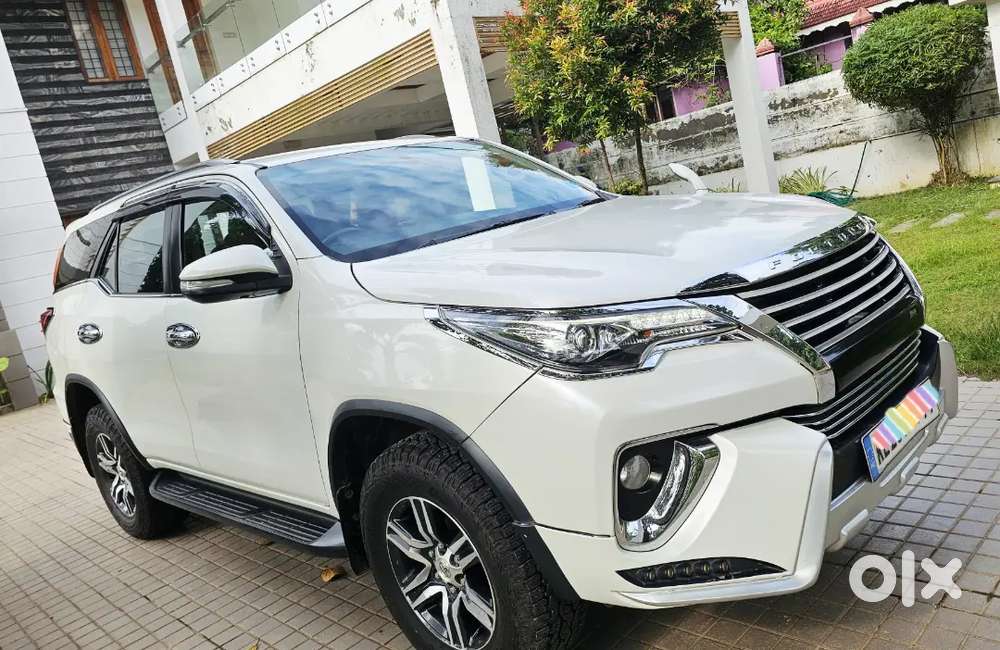 Toyota Fortuner Legender Automatic 2017diesel ഒറിജിനൽ കേരള