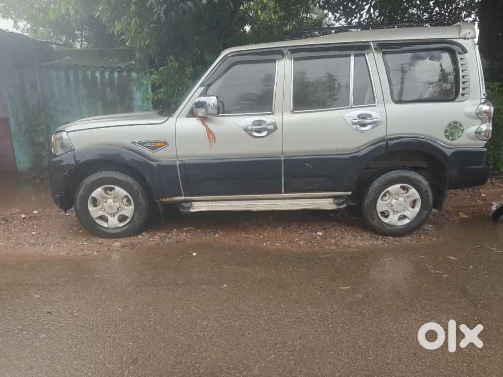 Mahindra Scorpio Diesel 2015 Automatic