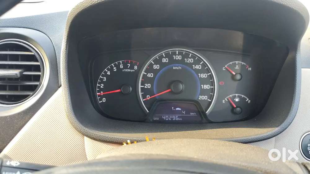 Hyundai Grand I10 2016 Petrol 42000 Km Driven