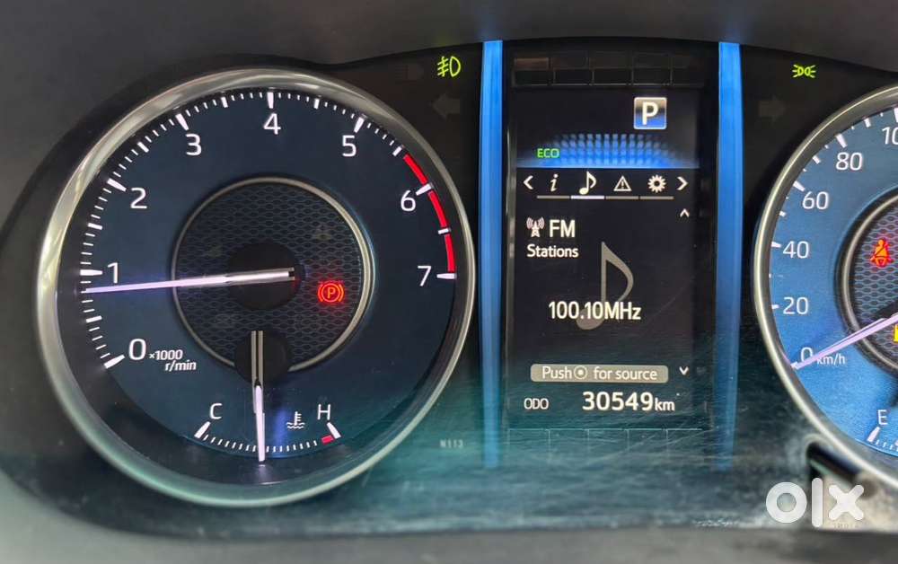 Toyota Fortuner 4x2 At 2.7 Petrol, 2022, Petrol