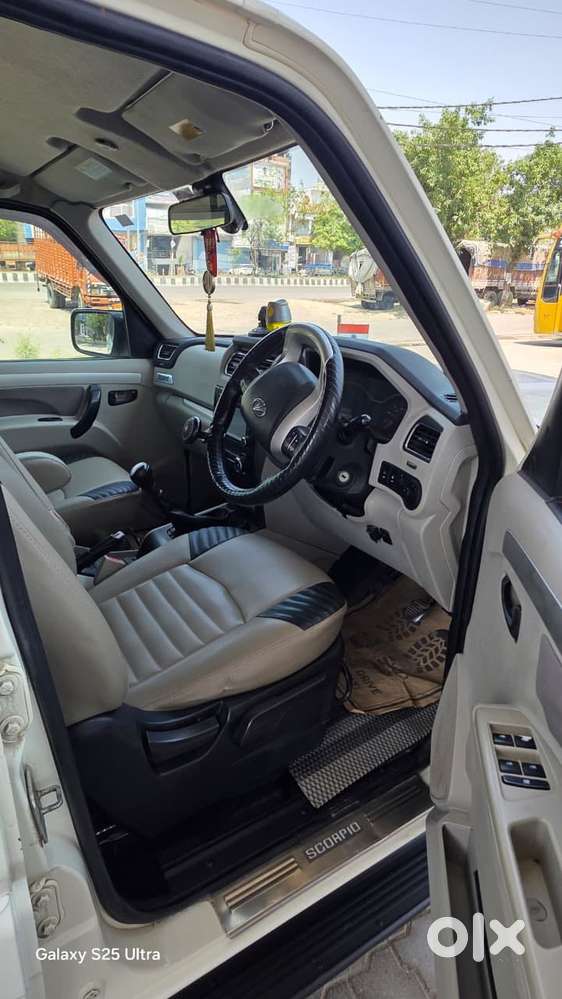 Mahindra Scorpio S10, 2016, Diesel