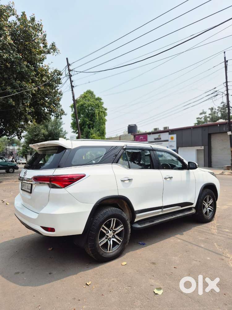 Toyota Fortuner Legender, 2023, Diesel