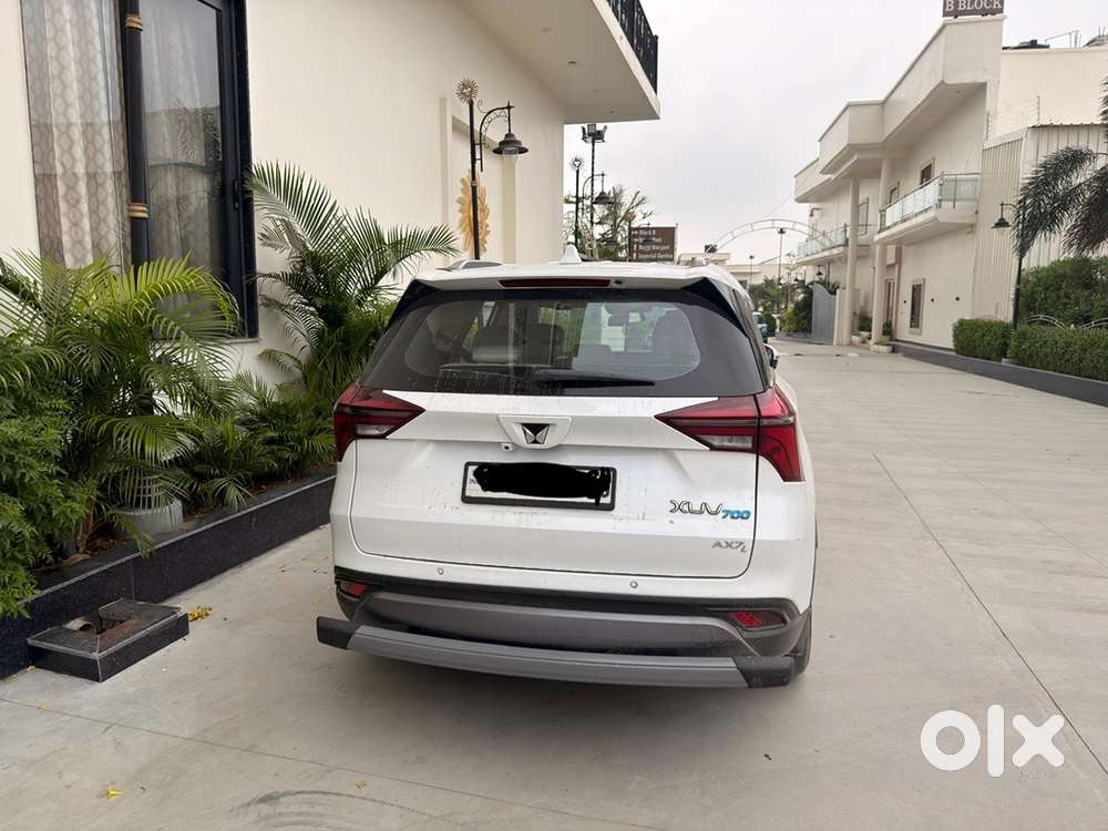 Mahindra Xuv700 Ax7 L Diesel At Awd  Oct 2025  Top Model
