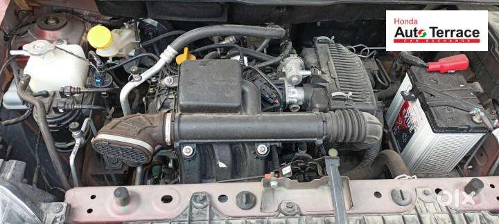 Renault Triber Rxz, 2025, Petrol