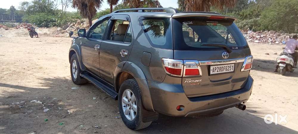 Toyota Fortuner, 2010, Diesel