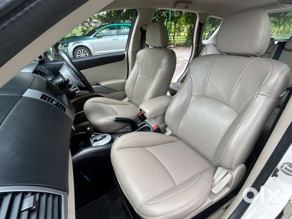 Mitsubishi Outlander 2011 Petrol Well Maintained