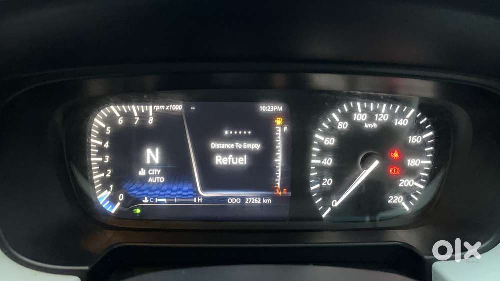 Tata Punch 1.2 Revotron Creative Amt Dual Tone, 2022, Petrol
