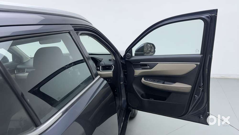 Honda Elevate Vx Mt, 2023, Petrol