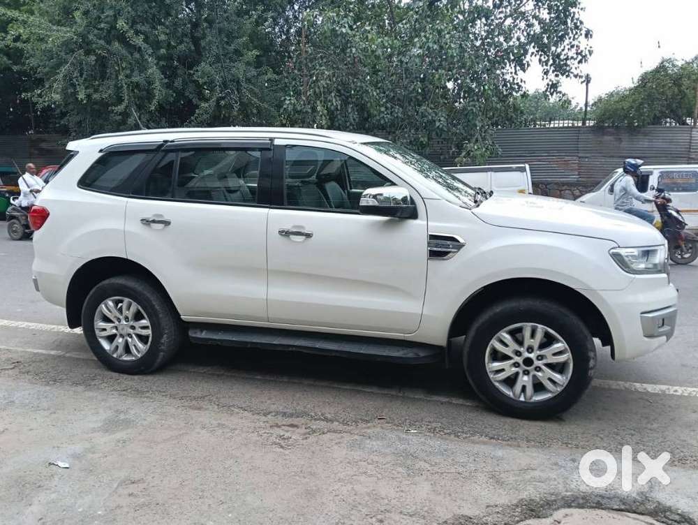 Ford Endeavour 2.2 Titanium 4x2 Mt, 2018, Diesel