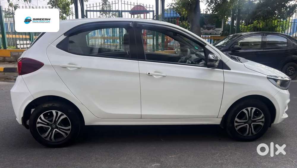 Tata Tiago 1.05 Revotorq Xt, 2022, Petrol