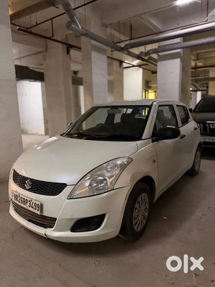 White Swift Single Hand 121500 Kms Petrol