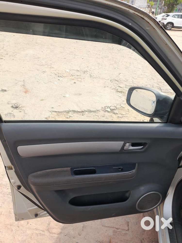Maruti Suzuki Swift 2005 Petrol Well Maintained