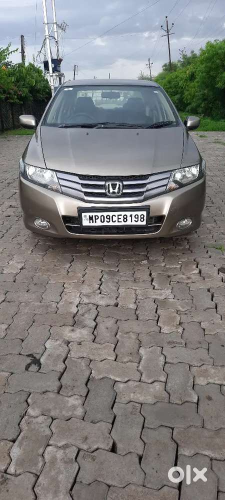 Pure Petrol Honda City V Top Model