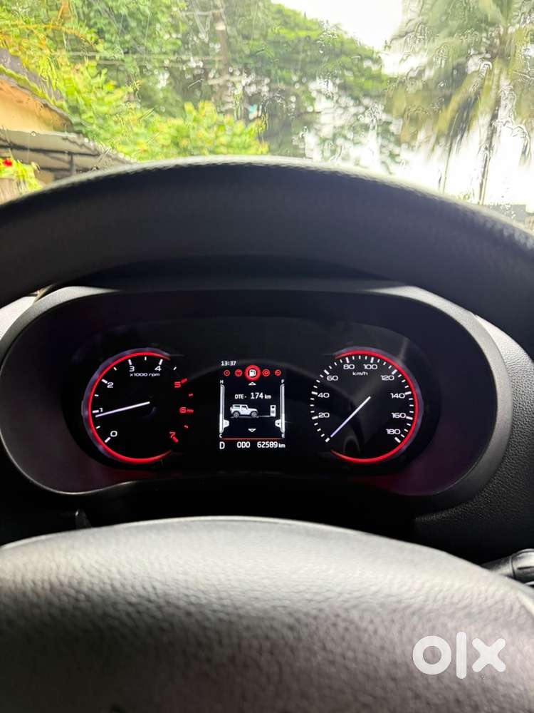 Mahindra Thar 4x4 Diesel Automatic &ndash; Top-end Variant